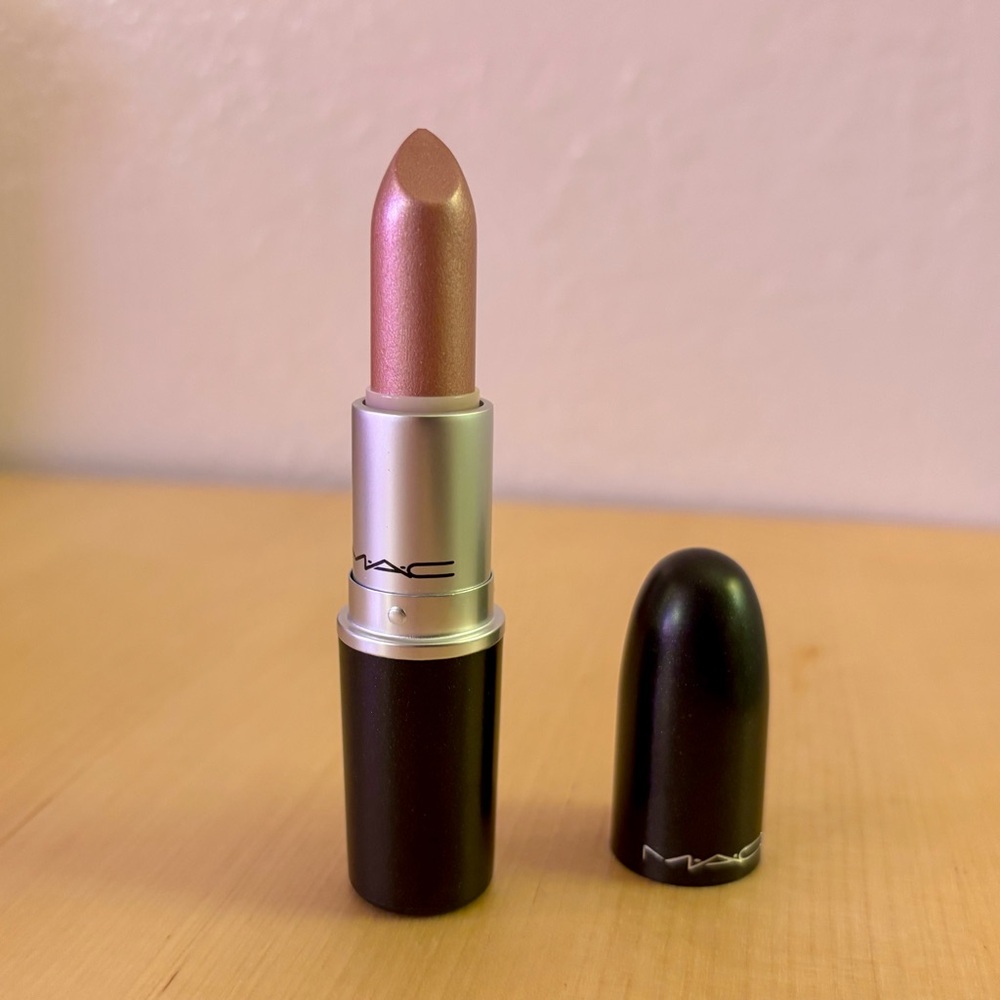 MAC High Strung Frost Lipstick NEW — RARE